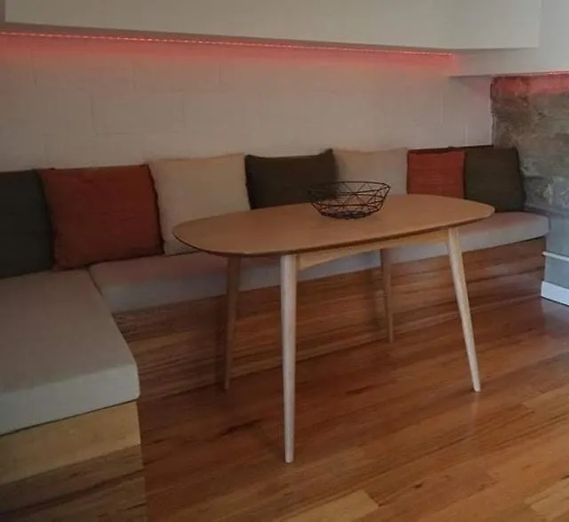 Funky Inner City Den Hobart Apartment